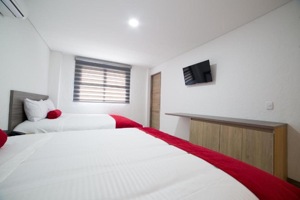 Hotel Med 70 Medellín Kültér fotó