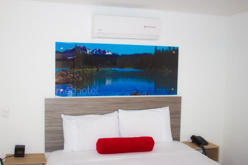 Hotel Med 70 Medellín Kültér fotó